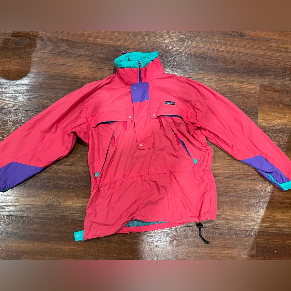 Women’s Vintage Patagonia Pink Windbreaker size Medium